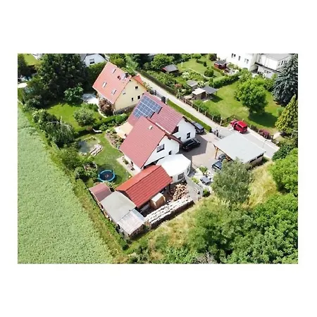 Holiday Apartment With 1 Bedroom Großpösna