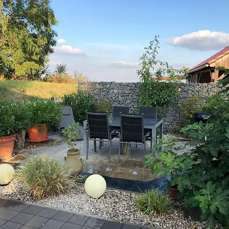 Holiday Apartment With 1 Bedroom Großpösna
