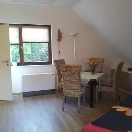 Holiday Apartment With 1 Bedroom *